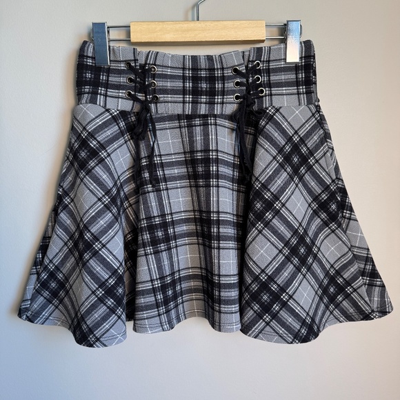 Midnight Hour Plaid Schoolgirl Lace-up Skirt Gray/Black Small Preppy Gothic - Picture 1 of 14